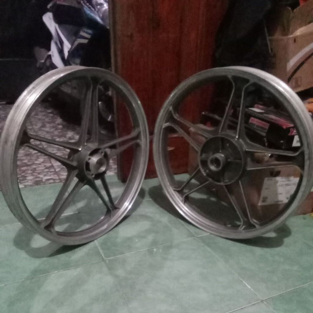 VELG RACING SUZUKI THUNDER 125 SECOND ORIGINAL