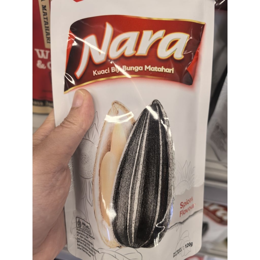 NARAYA KUACI PREMIUM PUTIH 120GR. KUACI BIJI BUNGA MATAHARI. KUACI PREMIUM. KUACI PUTIH. KUACI BUNGA