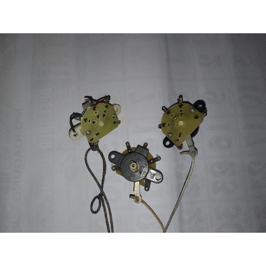 Saklar Kipas Angin Copotan Maspion Dinding Normal Mulus Bekas Pemakaian