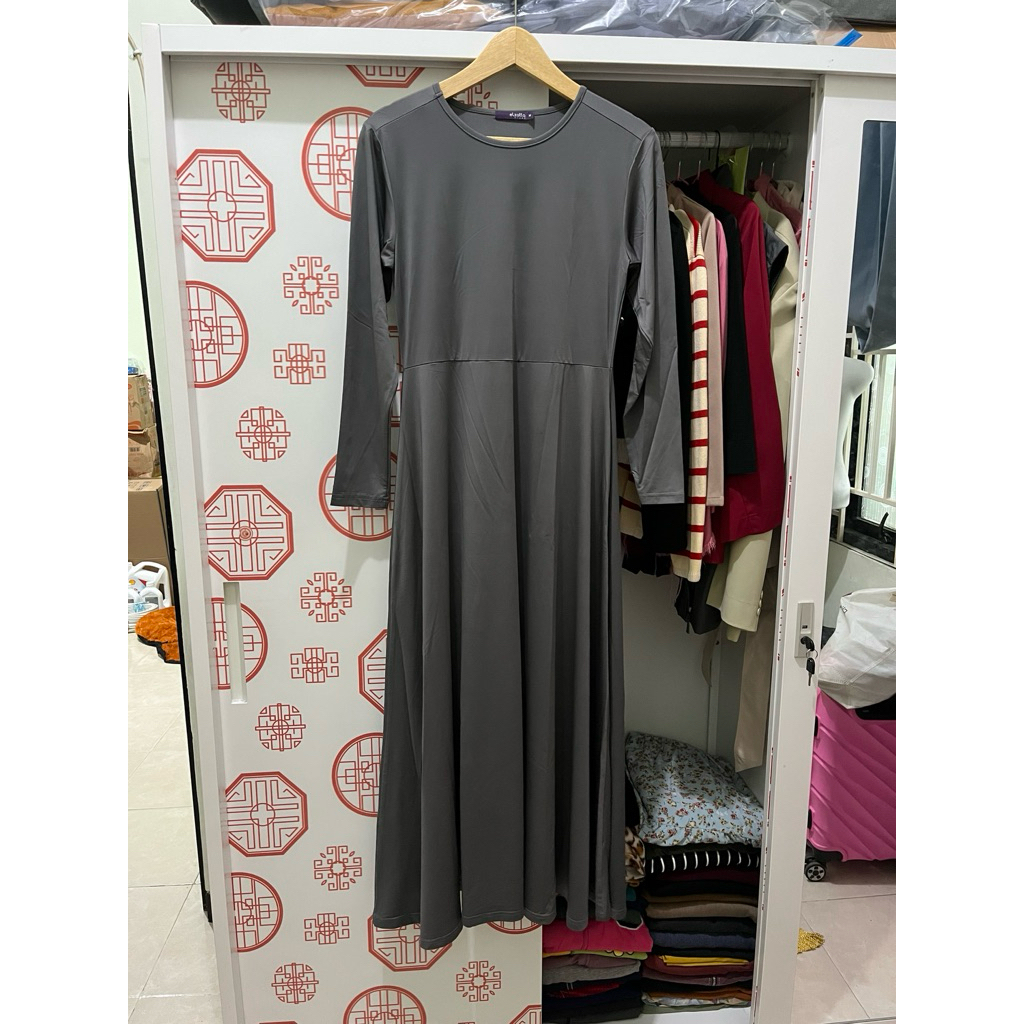 PRELOVED ELZATTA GAMIS FREE HIJAB