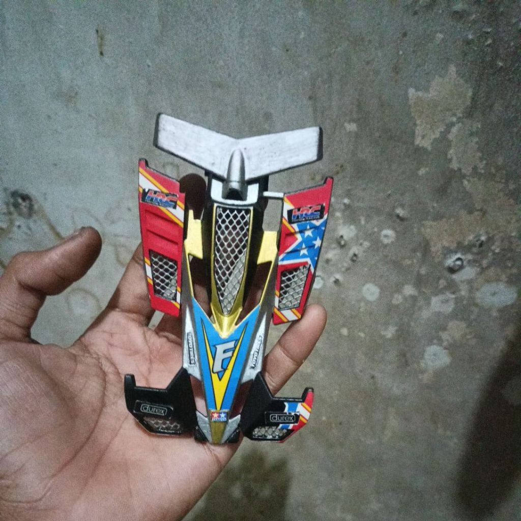 Body tamiya mini 4wd fighter magnum custom