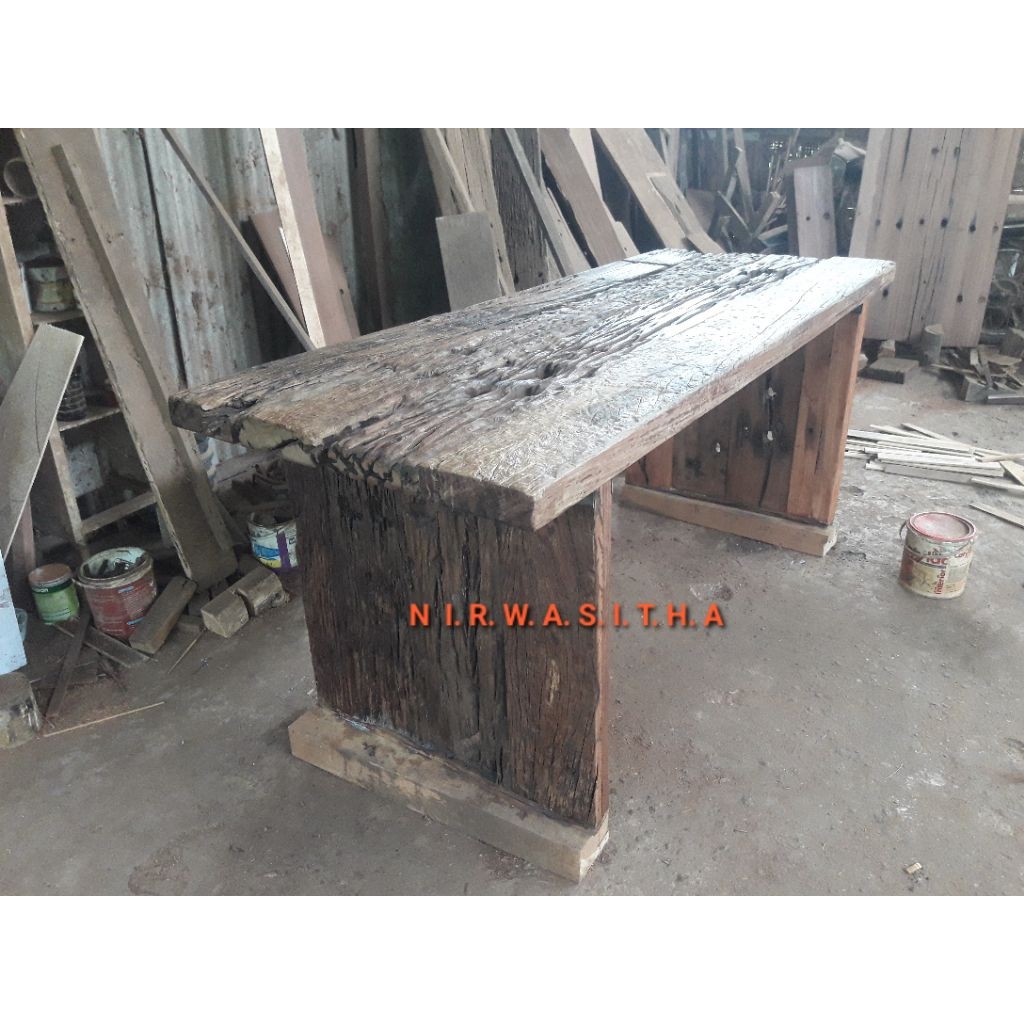 Rustic Table exs railway sleeper Meja Rustic kayu ulin bekas balok bantalan rel