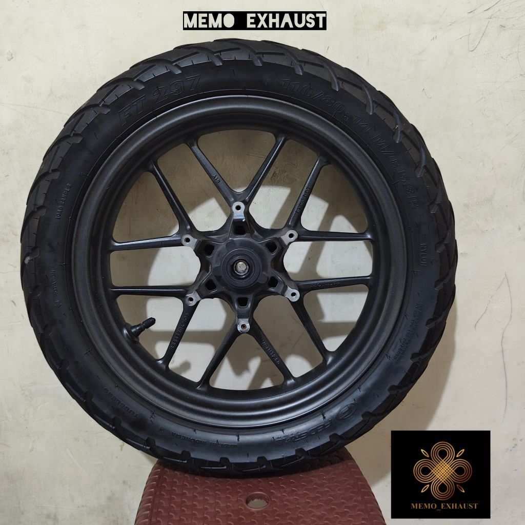 VELG DEPAN STANDAR HONDA ADV 160 CBS + BAN  ORIGINAL