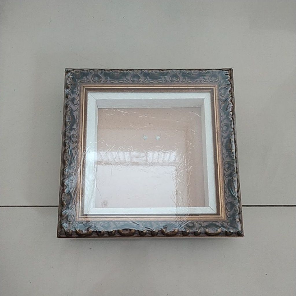 Pigura Frame Kayu 3D/ Frame Box/ Frame Mahar ukir 15x15