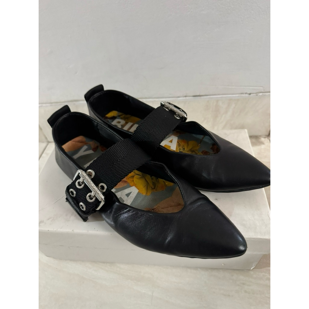 Bimba Y Lola Flat Shoes - Negro Black