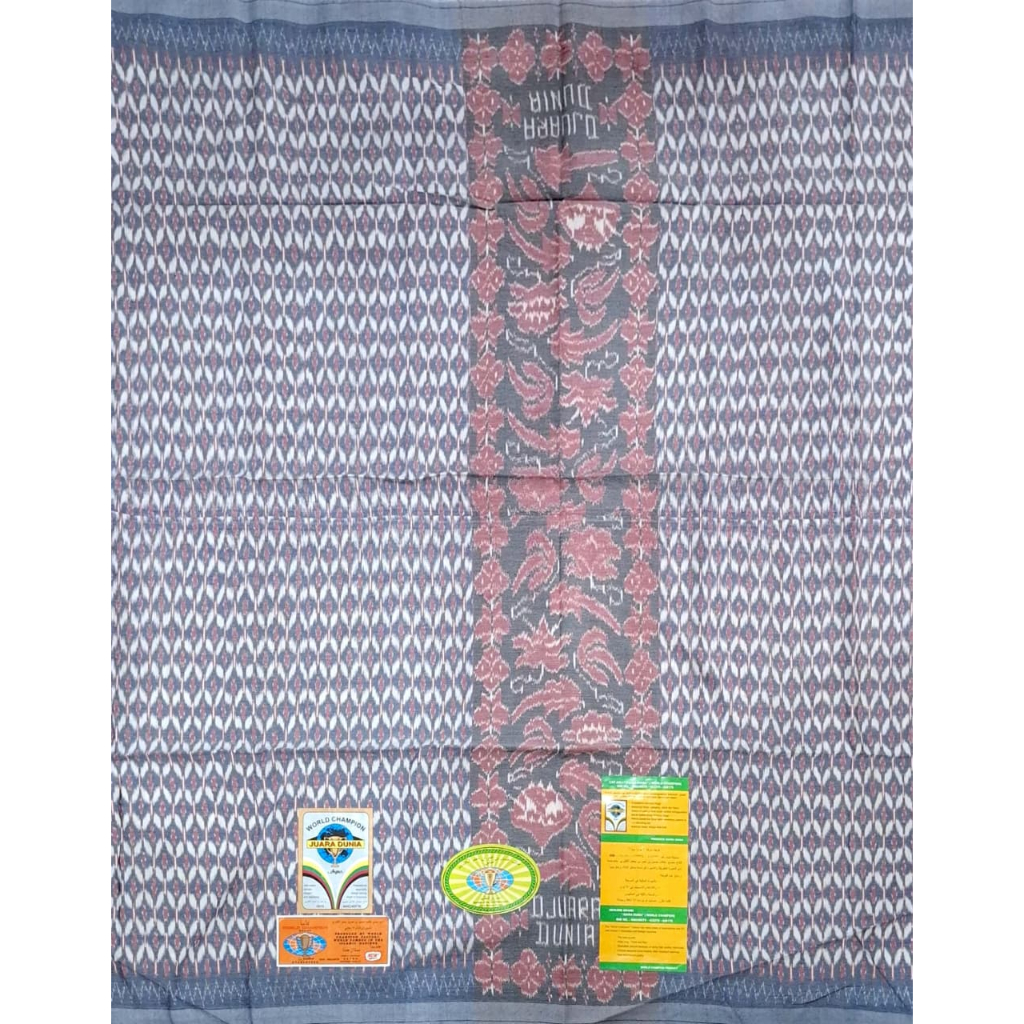 sarung tenun asli Juara Dunia