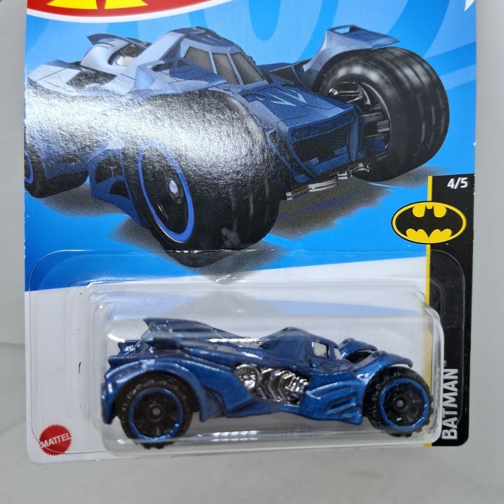 Hot Wheels Batman Arkham Batmobile