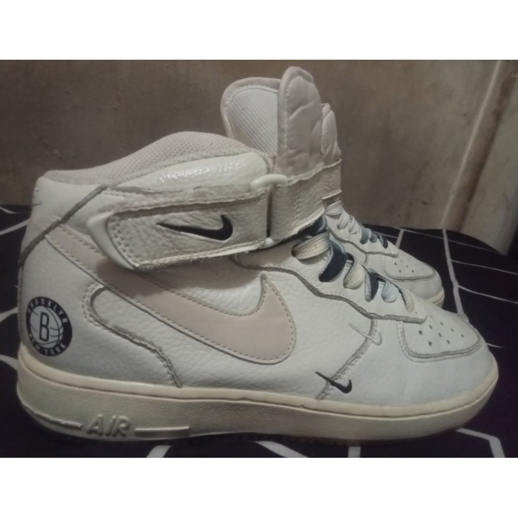 Nike Air Force 1 Mid