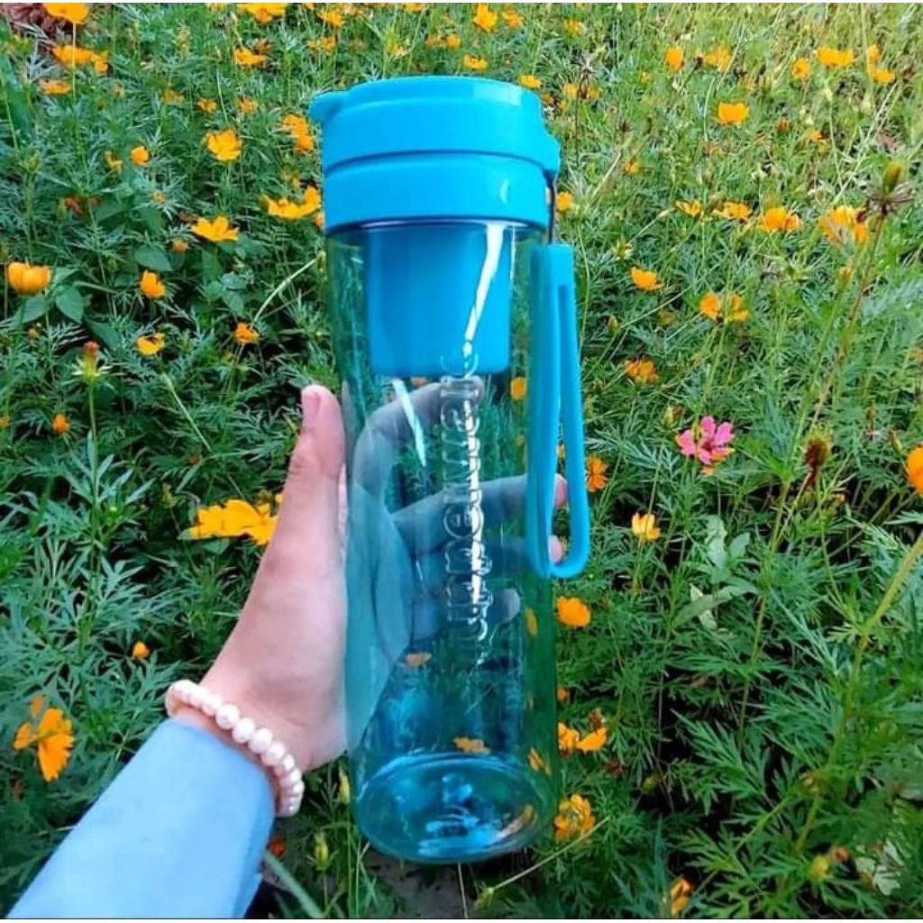 chic flash biru 750ml Tupperware