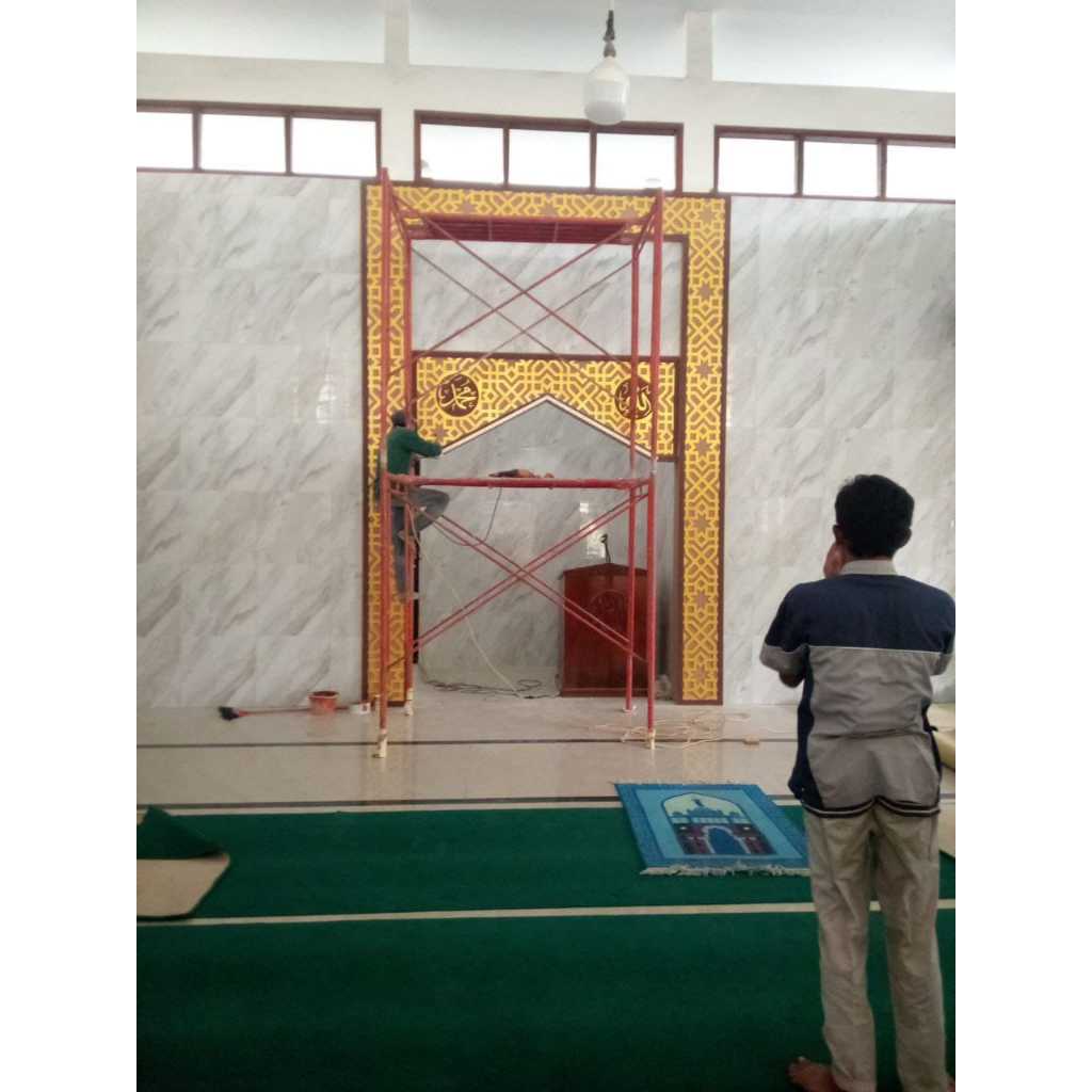 Mihrab GRC Ukiran Kaligrafi Menteng