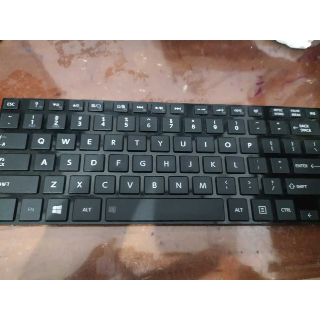 Keyboard TOSHIBA SATELLITE C40, C800