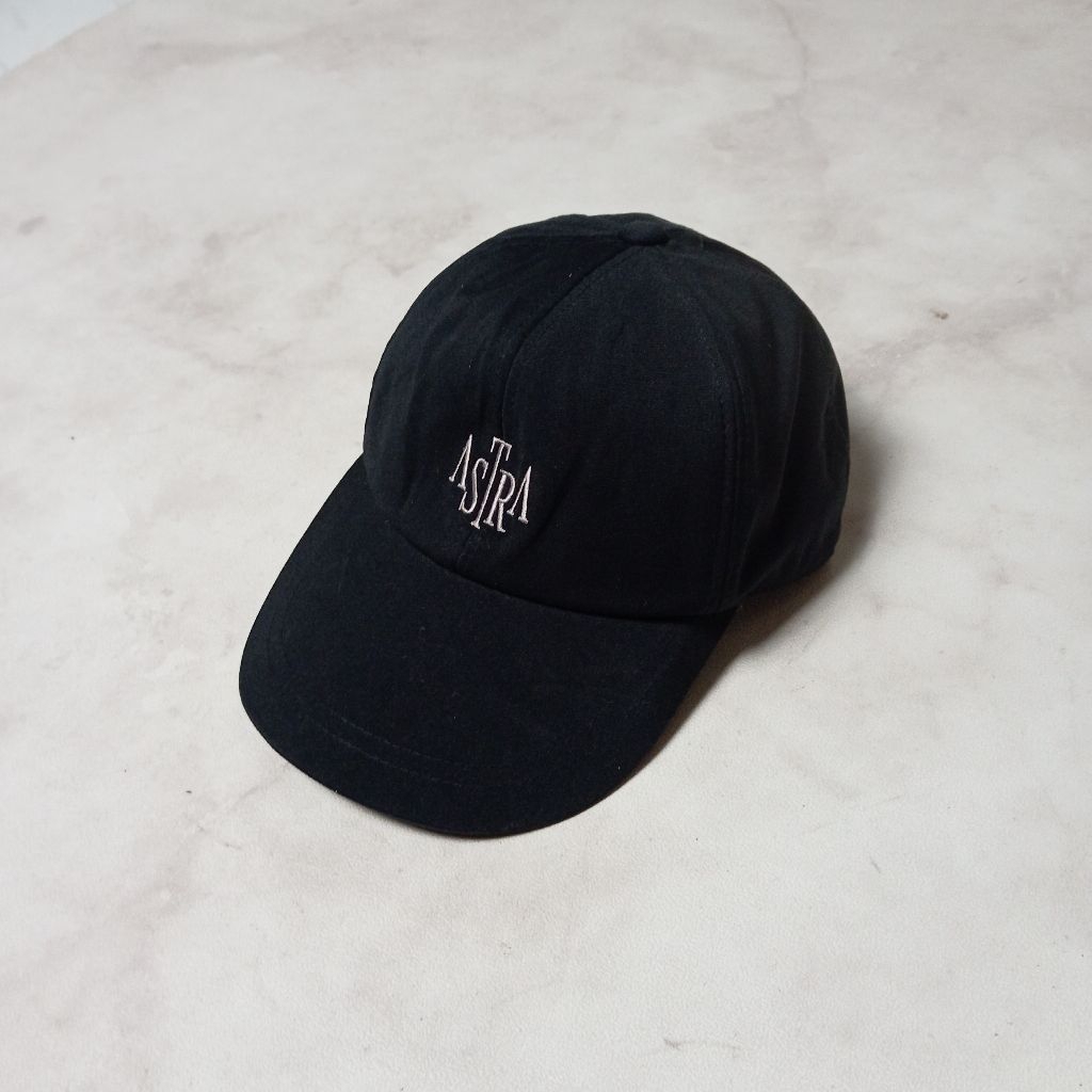 Topi Vintage Astra Pria Wanita Second Bekas