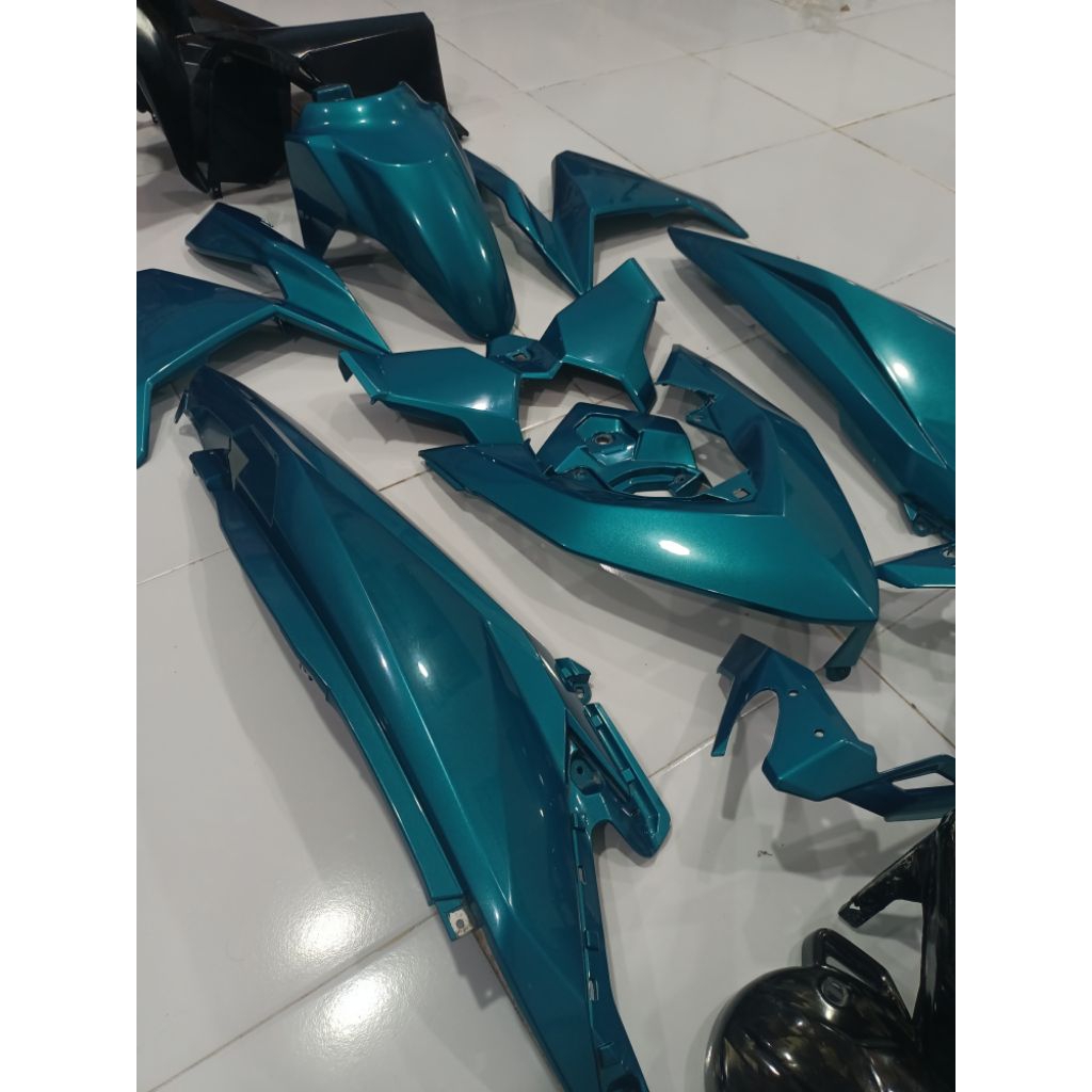 full Body halus vario 125 led old original copotan (repaint ulang warna NEON BLUE) Bekas kontes.