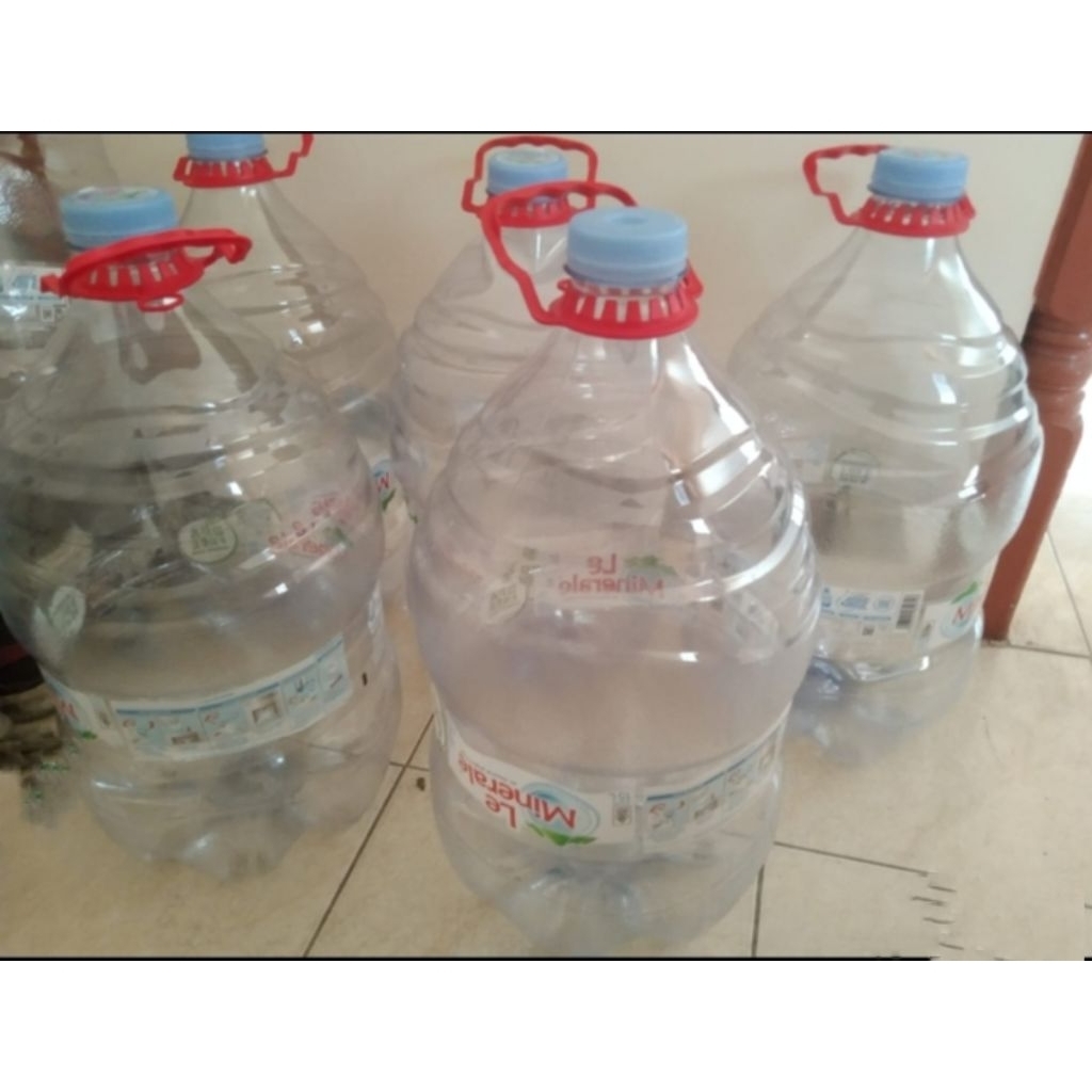 Galon kosong le mineral 15L/galon bekas le mineral dikota Pontianak
