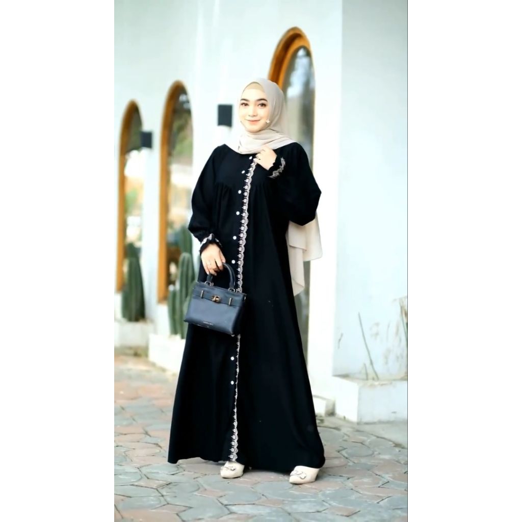 Gamis hitam lis berukat Crinkle Airflow Nyaman Dipakai