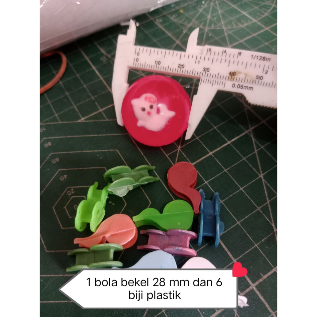1 Biji Bola bekel 3 cm dan 6 biji bekel PLASTIK