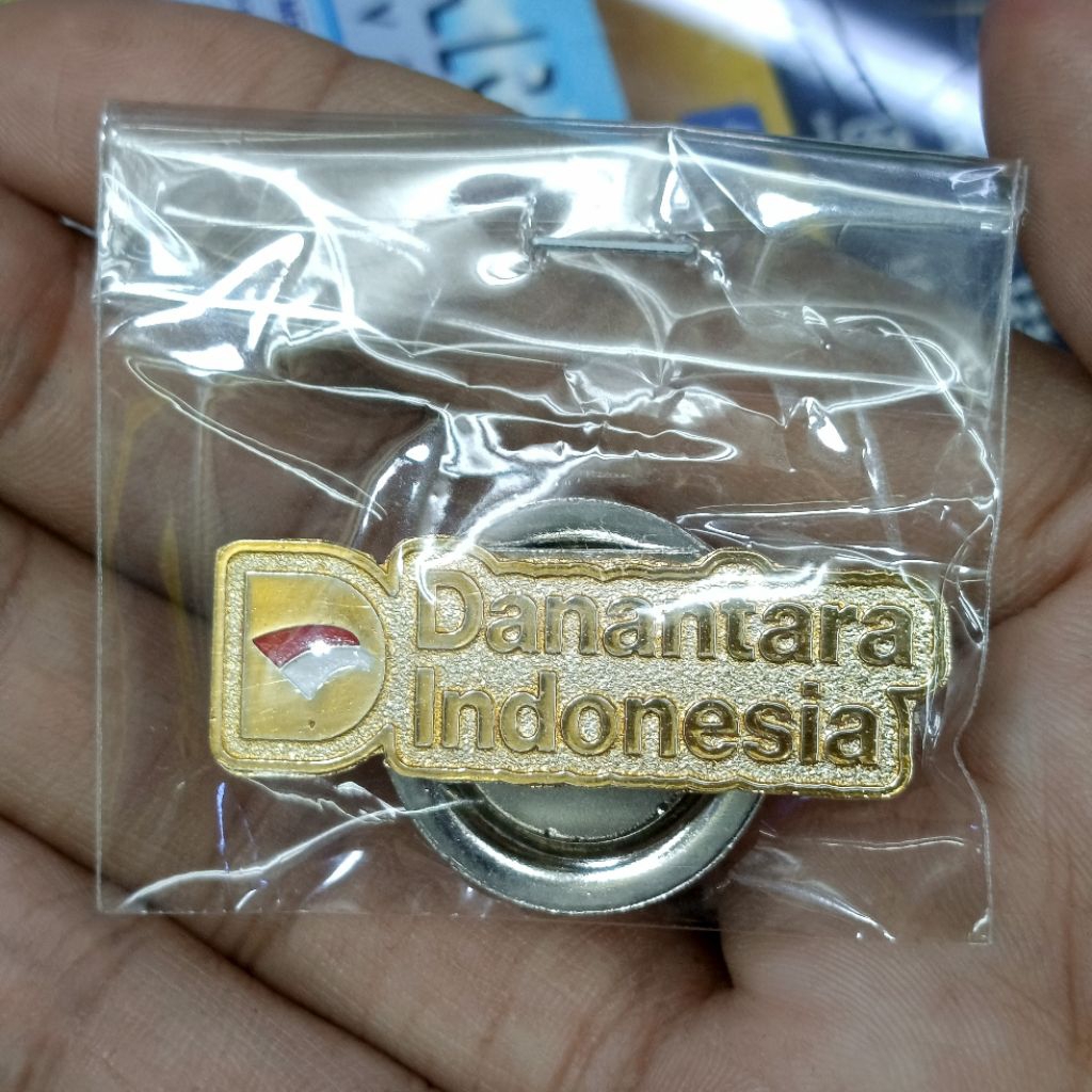 Pin Danantara Indonesia kuningan model terbaru