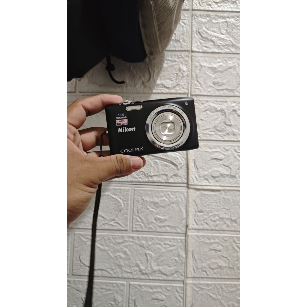 KAMERA DIGITAL CAMDIG NIKON COOLPIX S2700