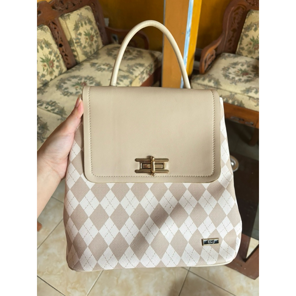 preloved like new tas ransel enji cream raon backpack