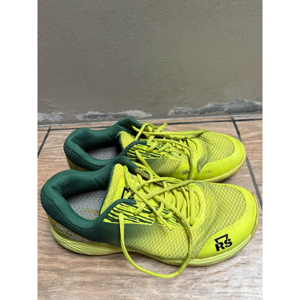 Sepatu Badminton RS Rosobin 16 Second