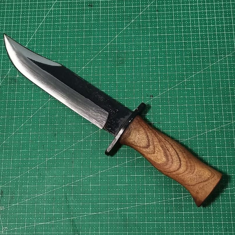 Pisau Hunting / Bowie bahan L6 Stihl Grrmany