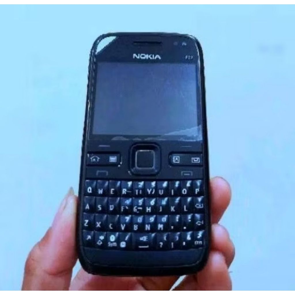 Nokia E72