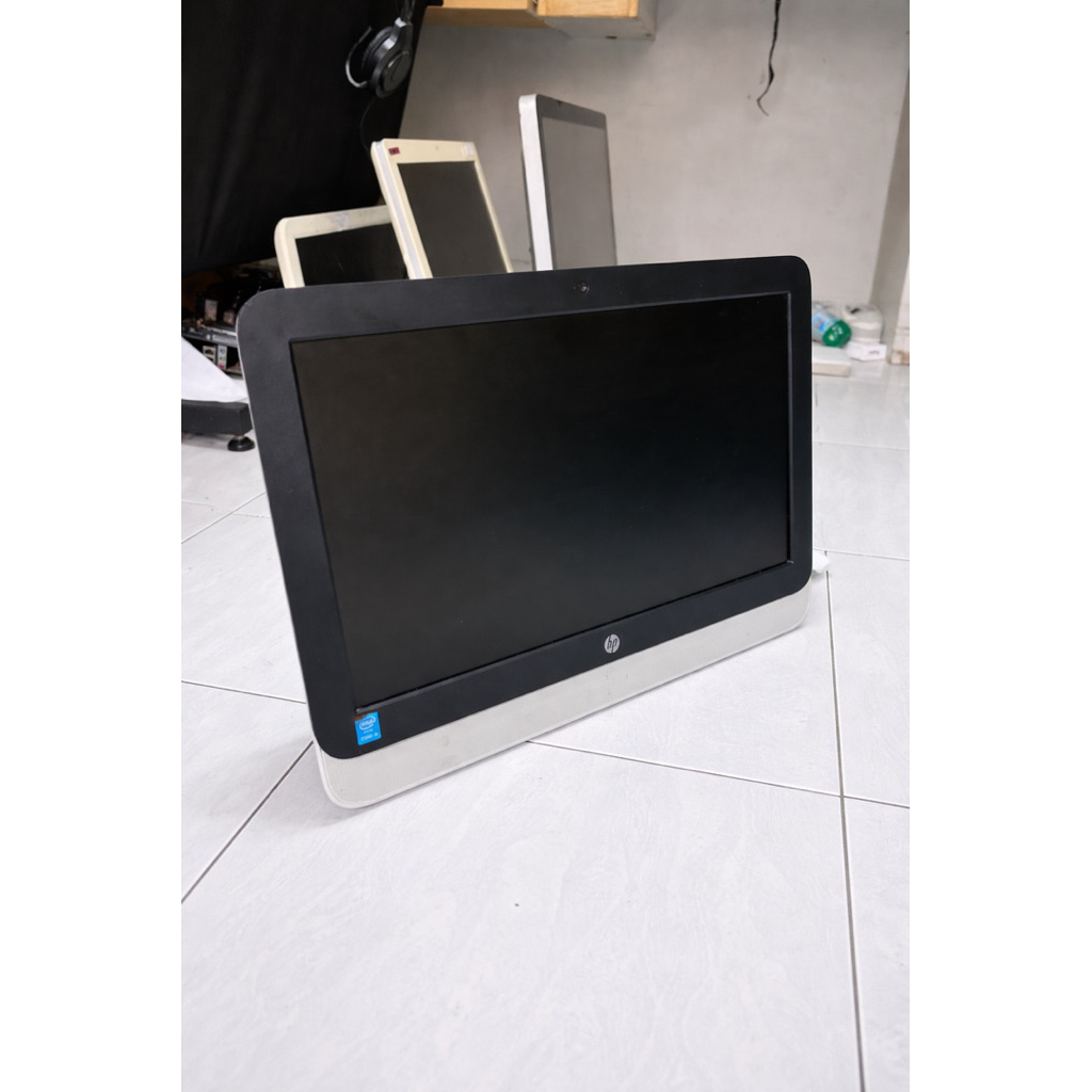 HP All In One 20-R124d Core i5 4460T RAM 4GB HDD 1TB AIO Windows 10 Siap Pakai