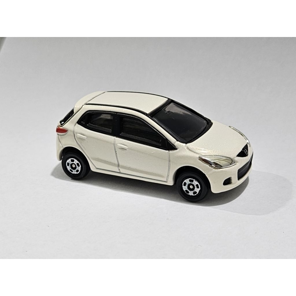 tomica mazda demio no 86 ultra rare