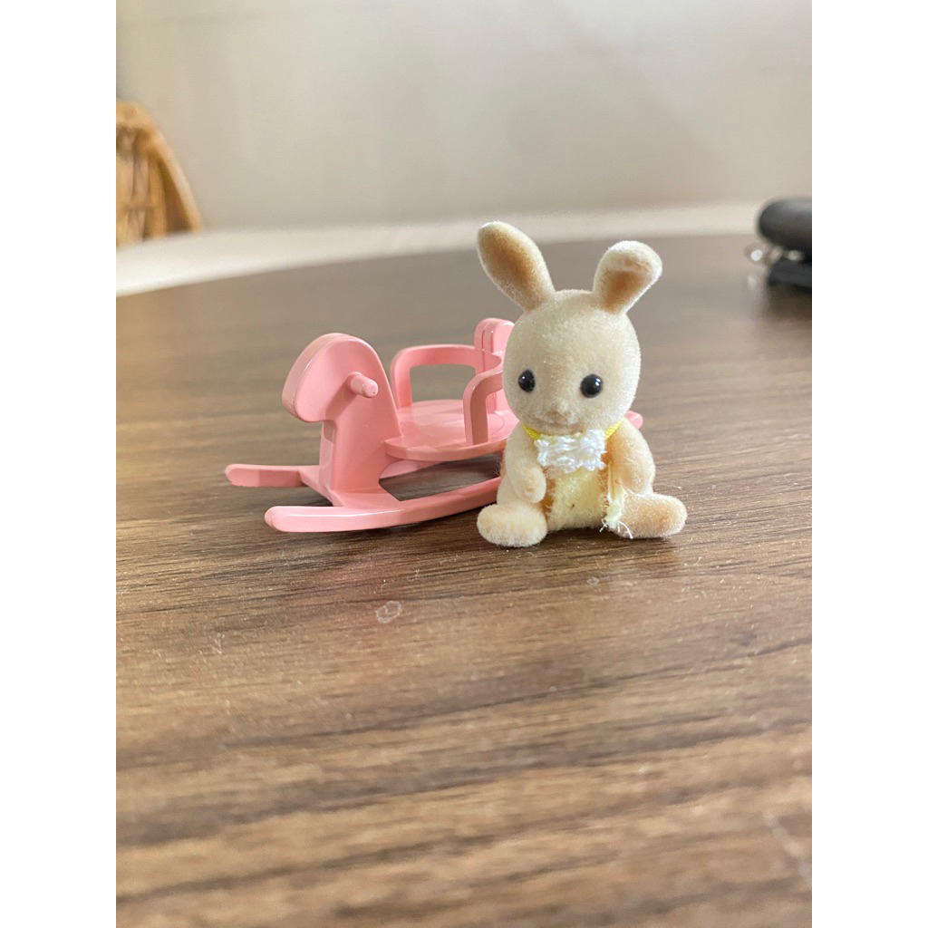 Sylvanian Families baby ivory rabbit sit and rocking horse