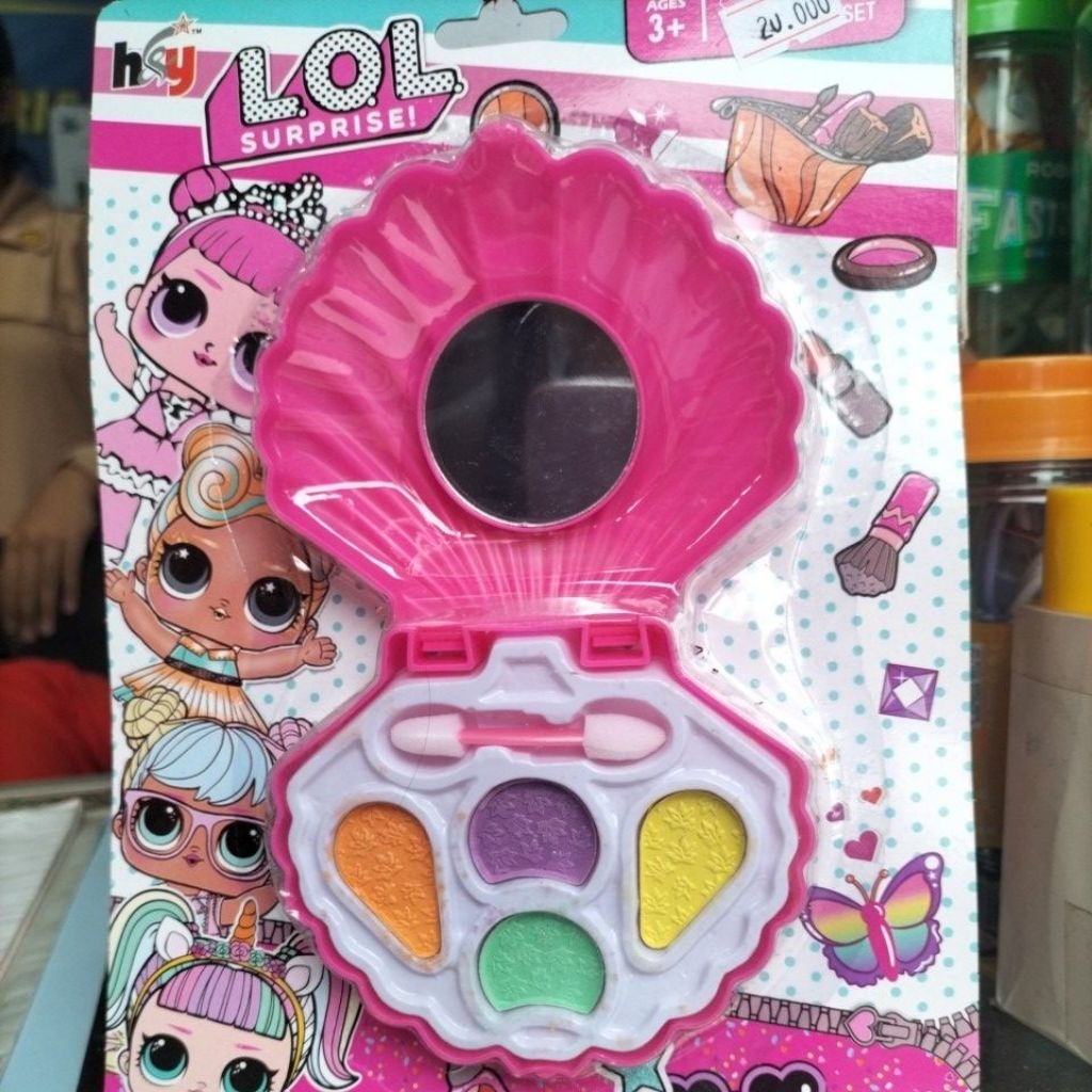 Mainan anak Make Up UK Kecil