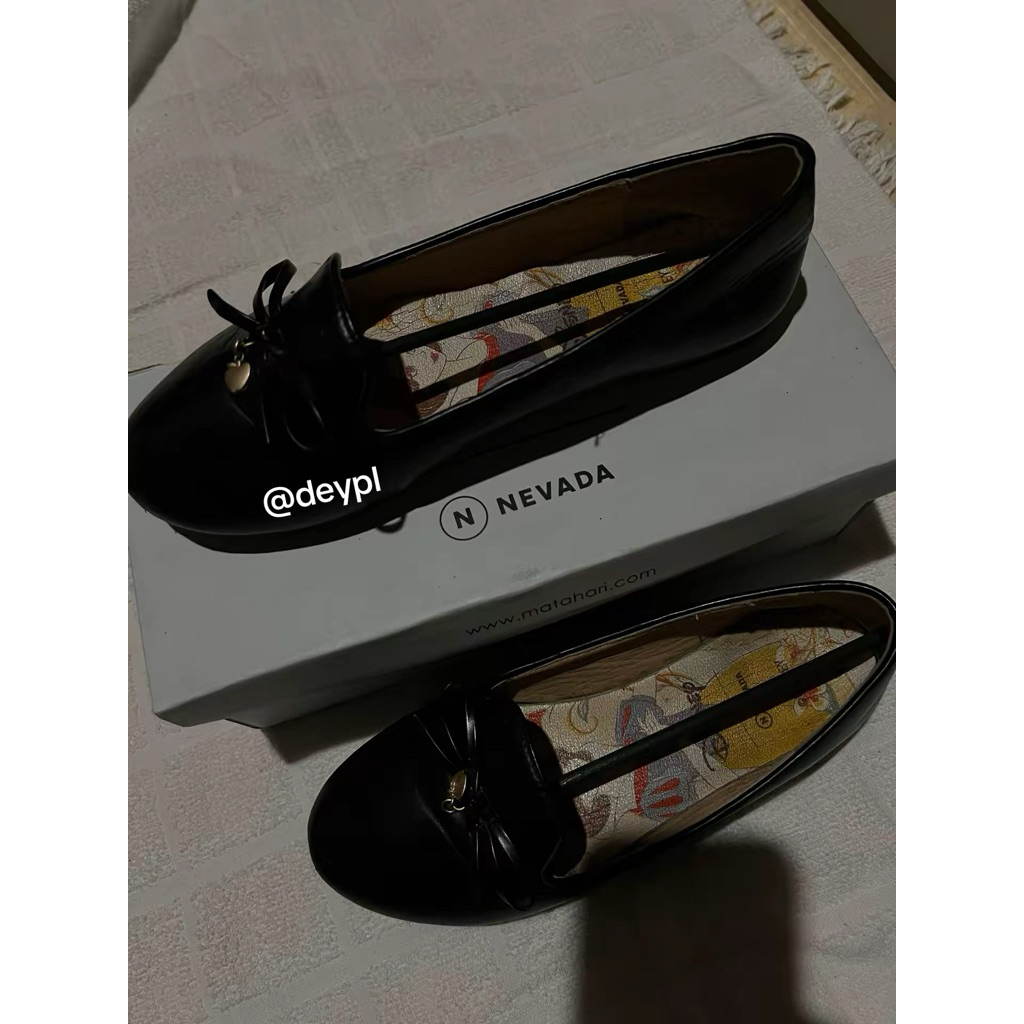 preloved flat shoes Disney nevada black