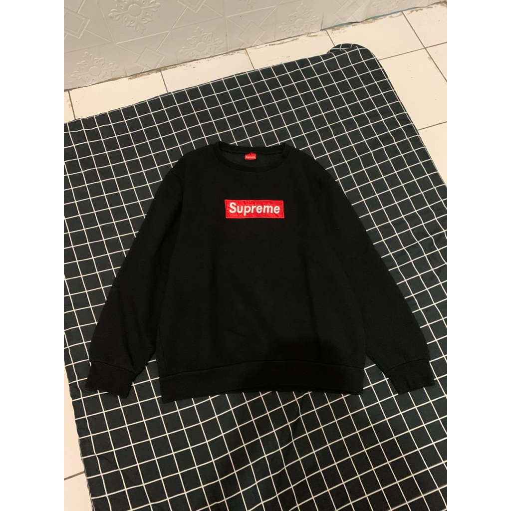 CREWNECK SUPREME SECOND