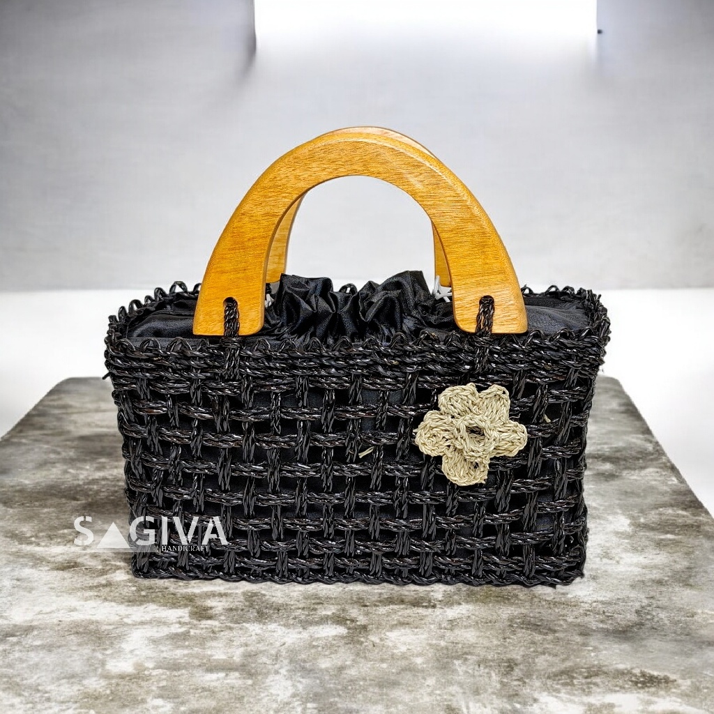 Tas Wanita Anyaman Pandan Lilit Handel Kayu