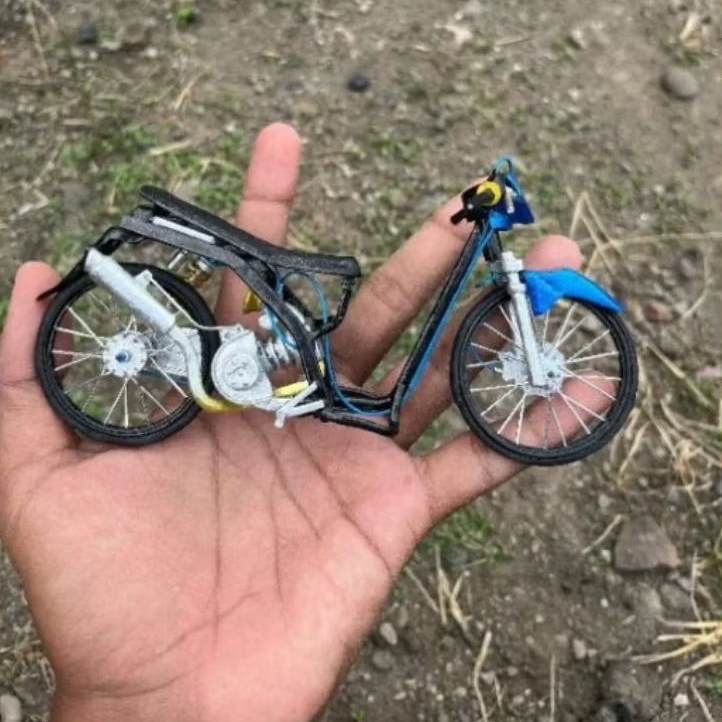 miniatur motor drag honda beat karbu model balap scala1:16