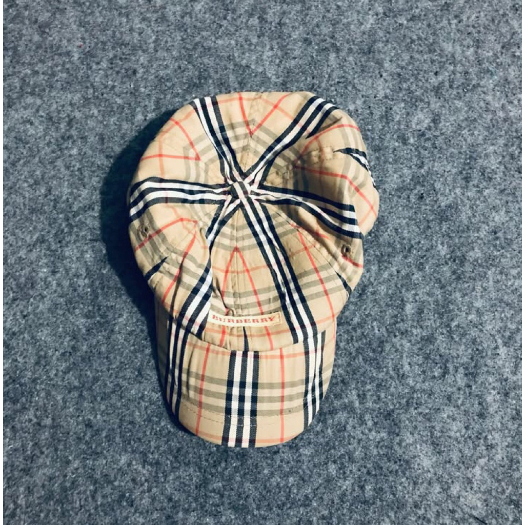 Topi Burberry
