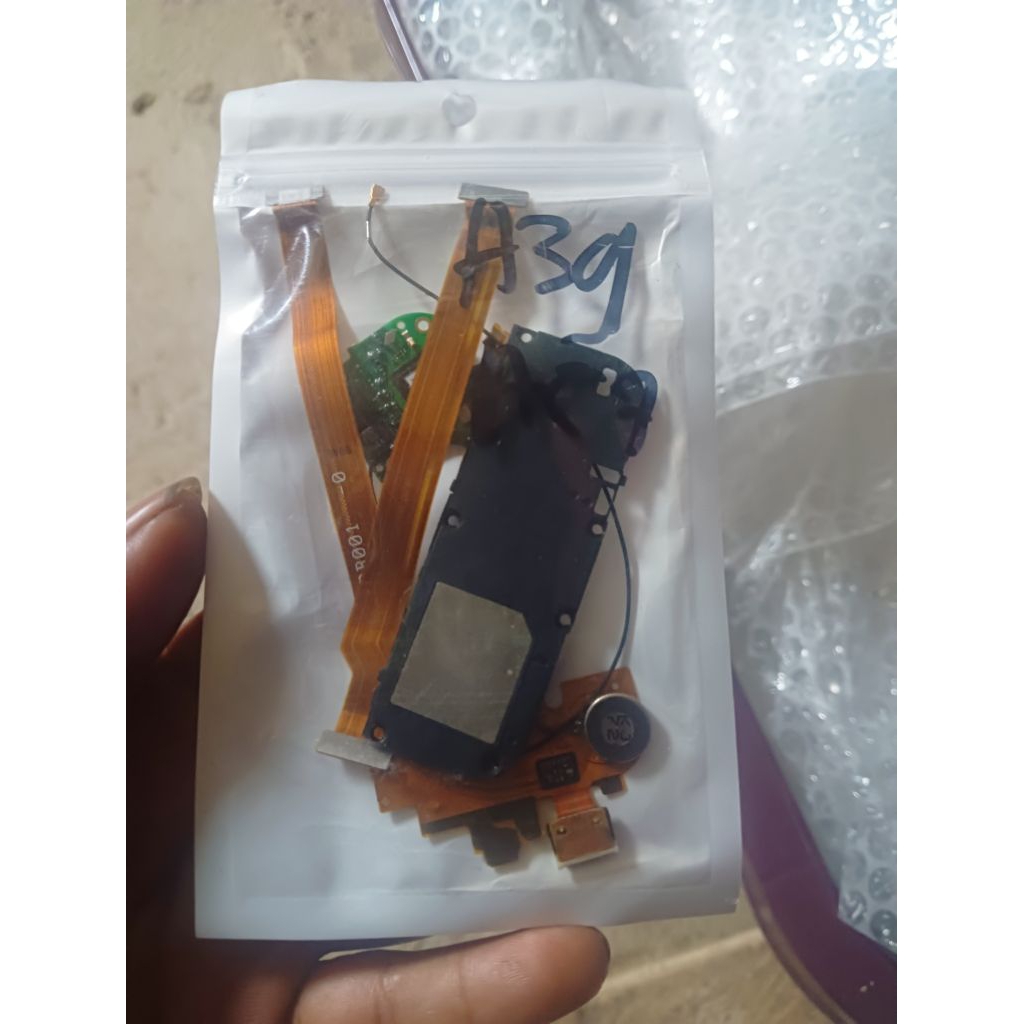 PAKET HEMAT OPPO A39/A57 // PAPAN CAS+FLEKSIBEL MAINBOARD+BUZZER SPEAKER+KABEL ANTEN+FLEKSIBEL UI