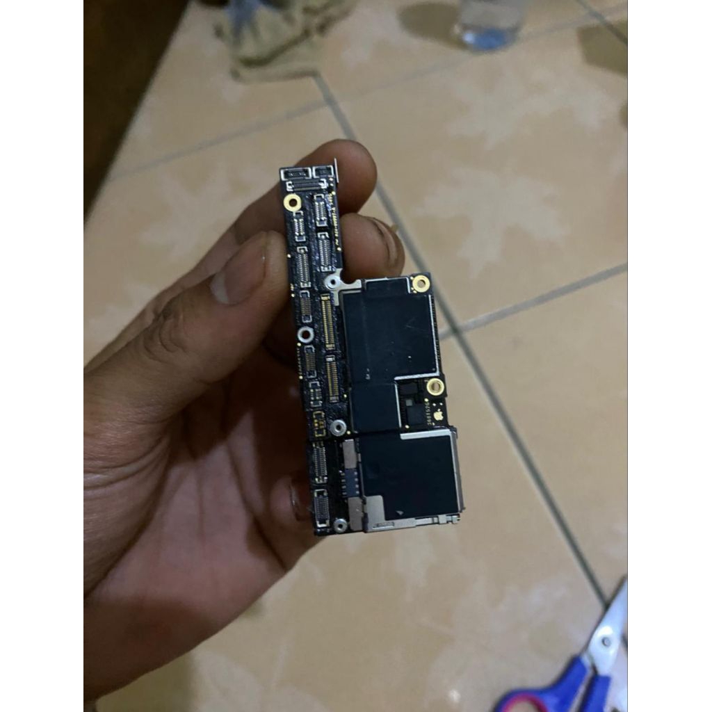 Mesin iphone XS lock iCloud scond