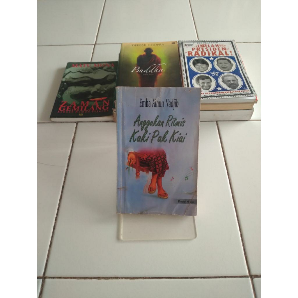 emha ainun nadjib anggukan ritmis kaki pak kiai