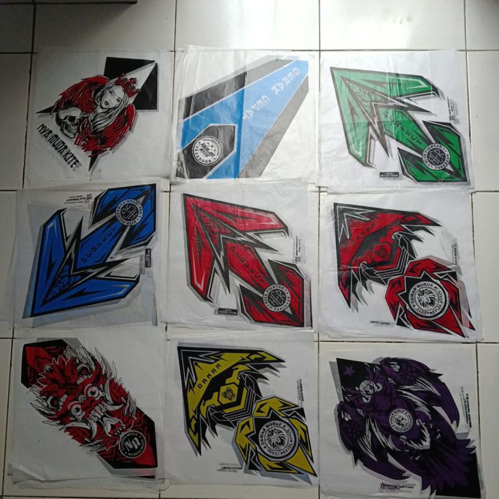 borongan kertas minyak layangan 2 warna, sukhoi sukoi