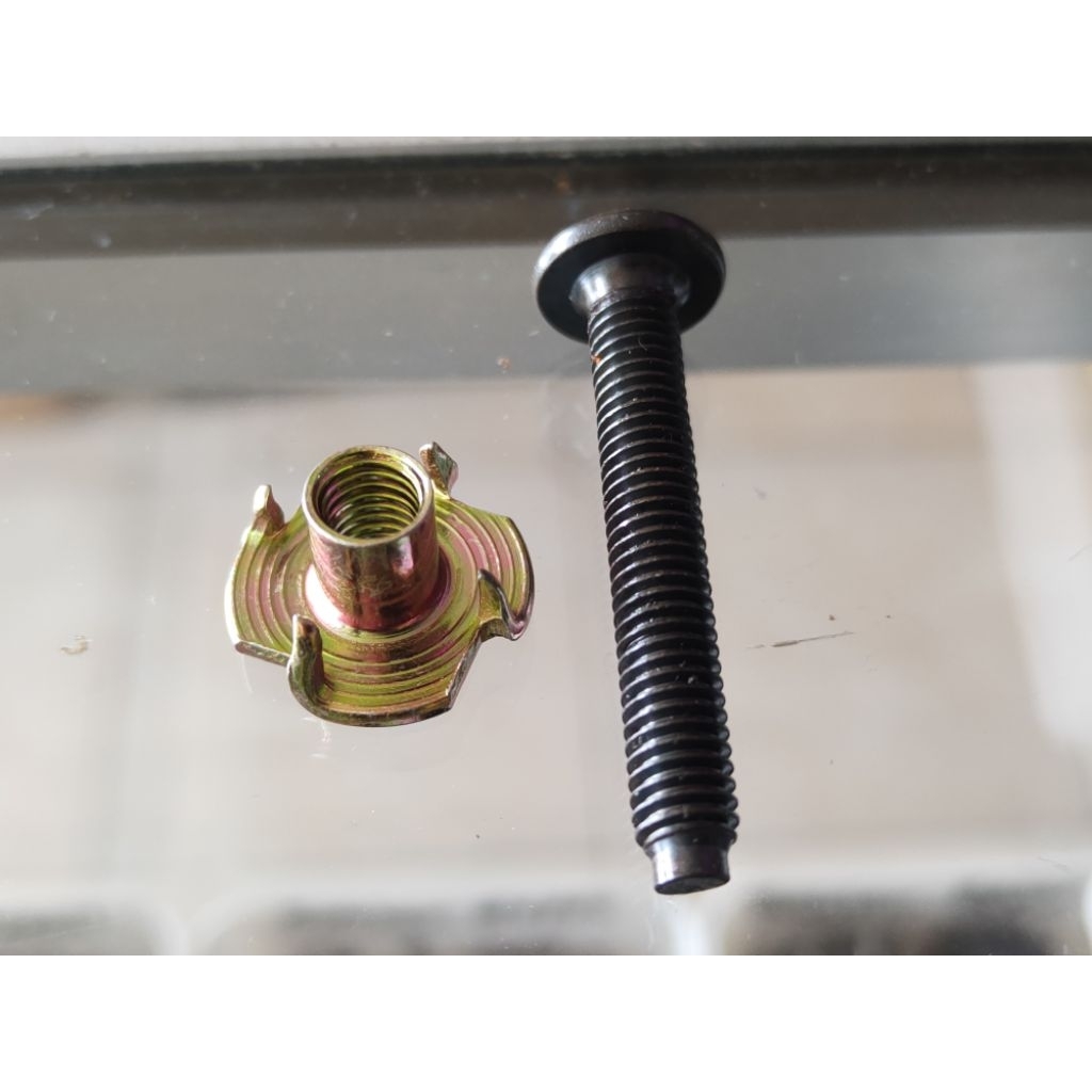 BAUT DAN CAKAR UNTUK SPEAKER UKURAN 4CM