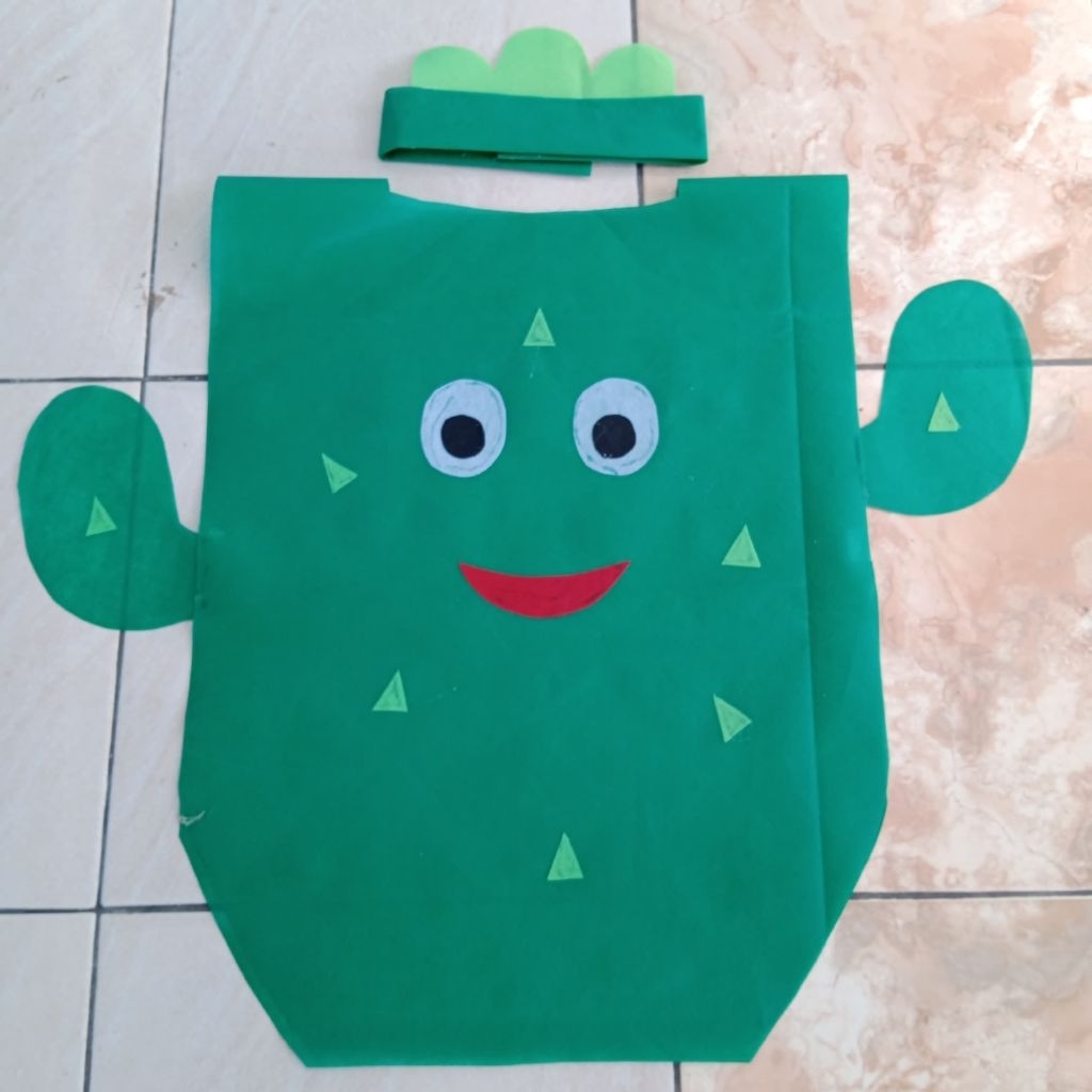 Kostum karnaval bunga kaktus