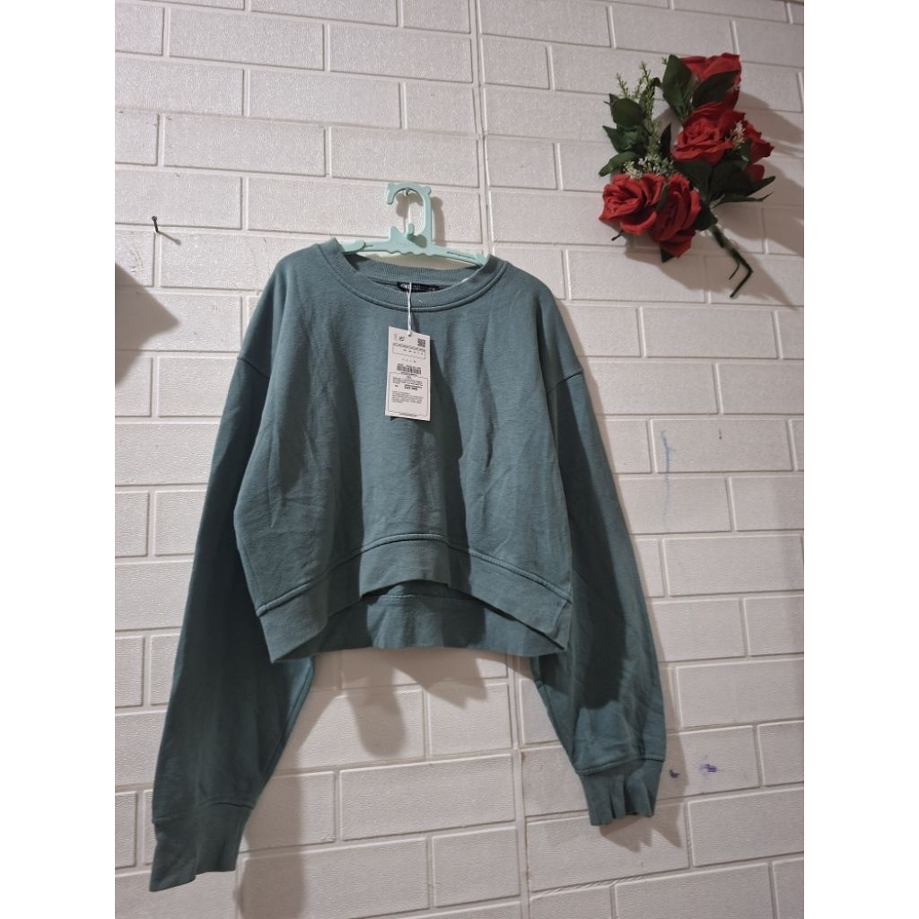 sweater crop zara hijau