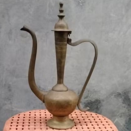 Borongan teko gelas besar Kuningan antik