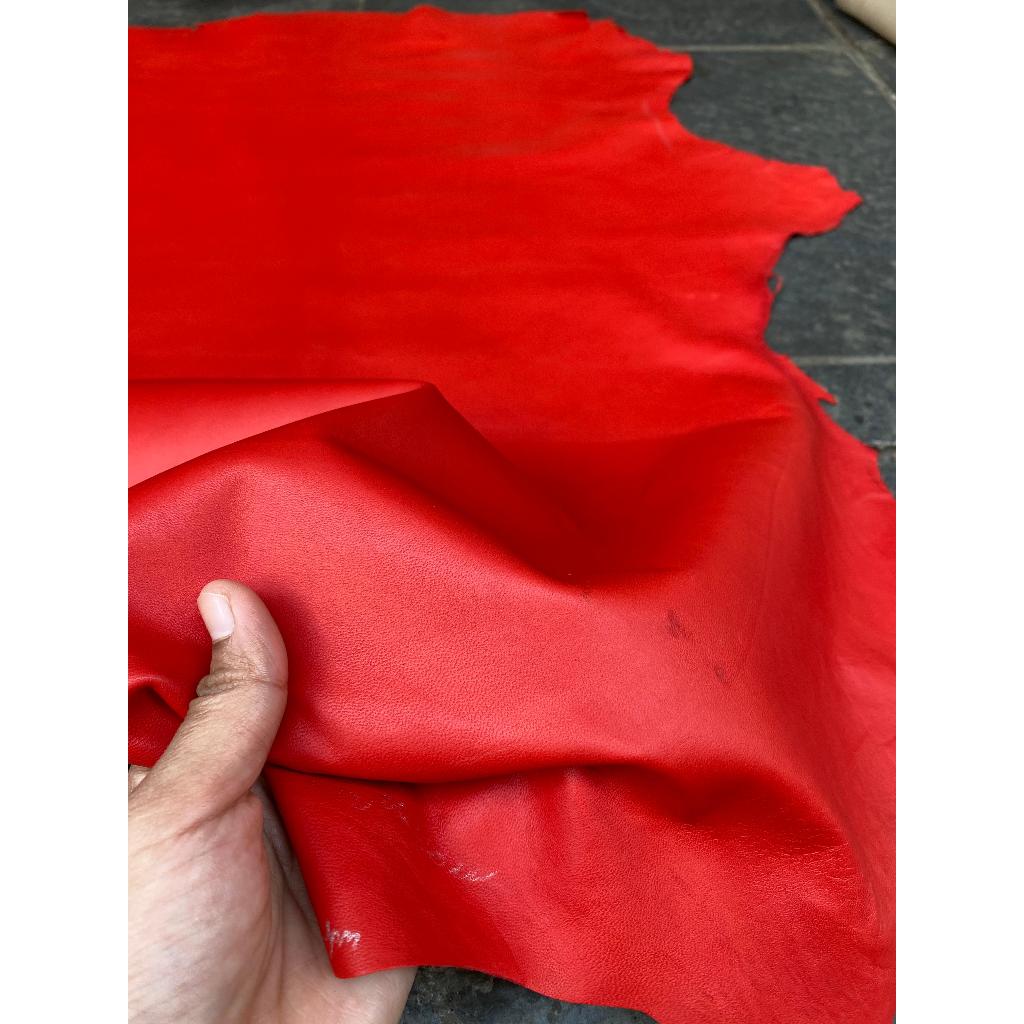 Gudangkulit kulit domba lembaran - Red