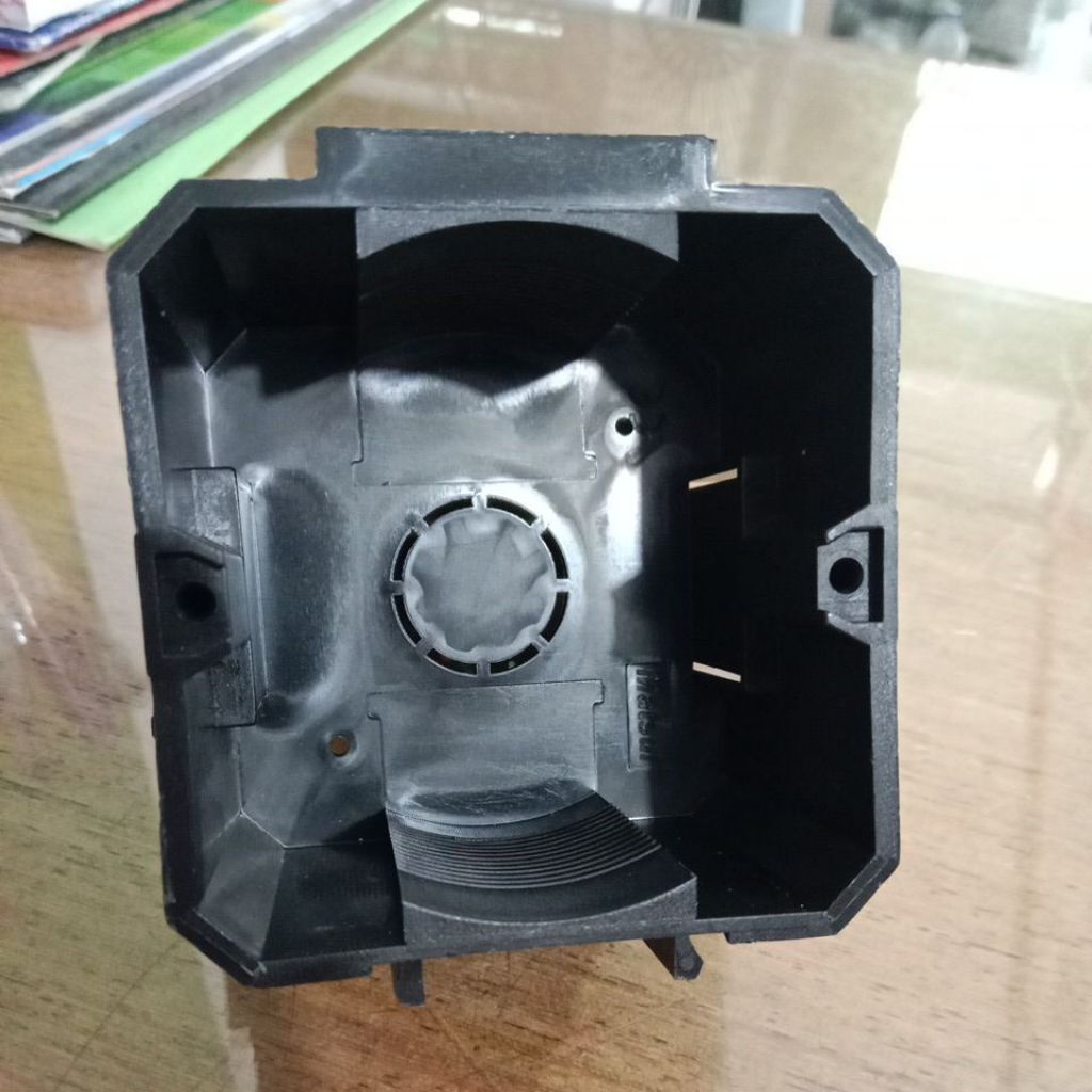 Box tanam hitam box inbow dus instalasi listrik stop kontak dan saklar