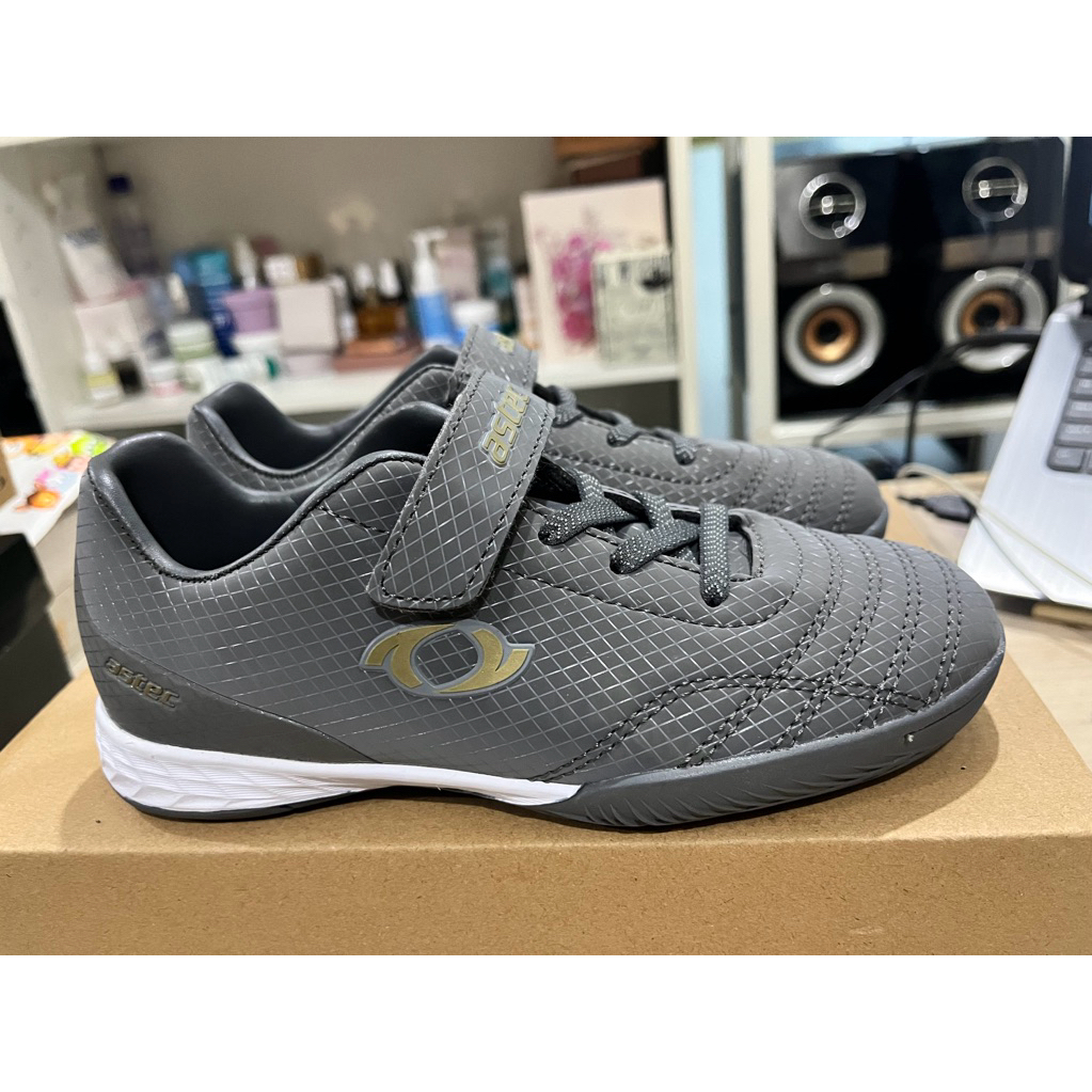 sepatu futsal anak laki laki astec original