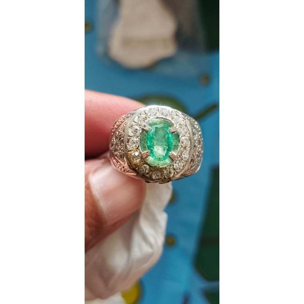 batu emerald beryl zamrud