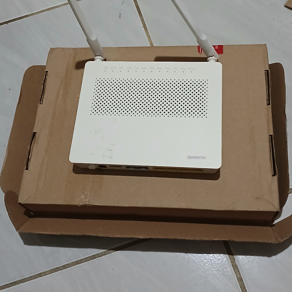 Modem GPON ONT HUAWEI HG8245A V2 Modem HUAWEI EchoLife HG8245A V2