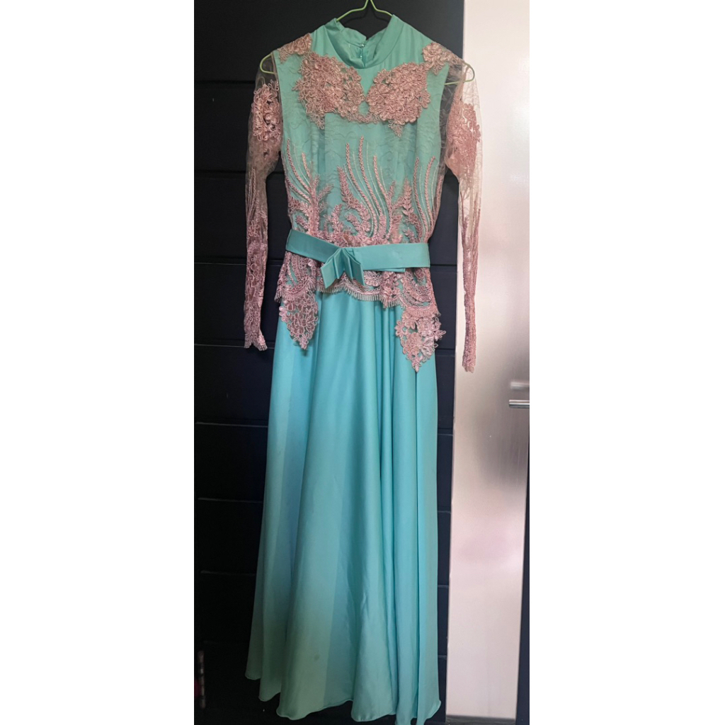 Preloved One Set Kebaya