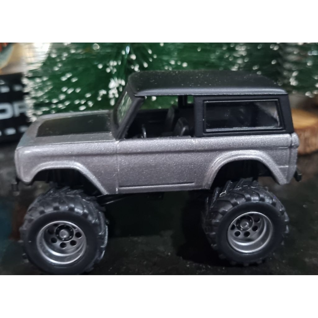 Jada skala 64 Ford Bronco silver High Profile